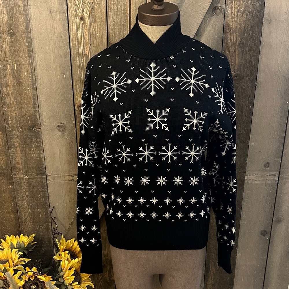 Vintage Tyrolia by Head Knit Black & White Snowflake Winter Ski Wool Sweater